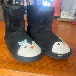 Gymboree Penguin Uggs Booties